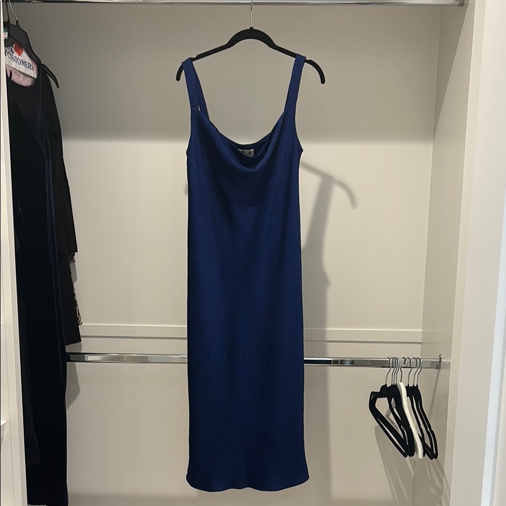 Chic Navy Midi Dress